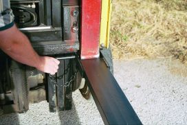 Fork Extension close up chain attachment
