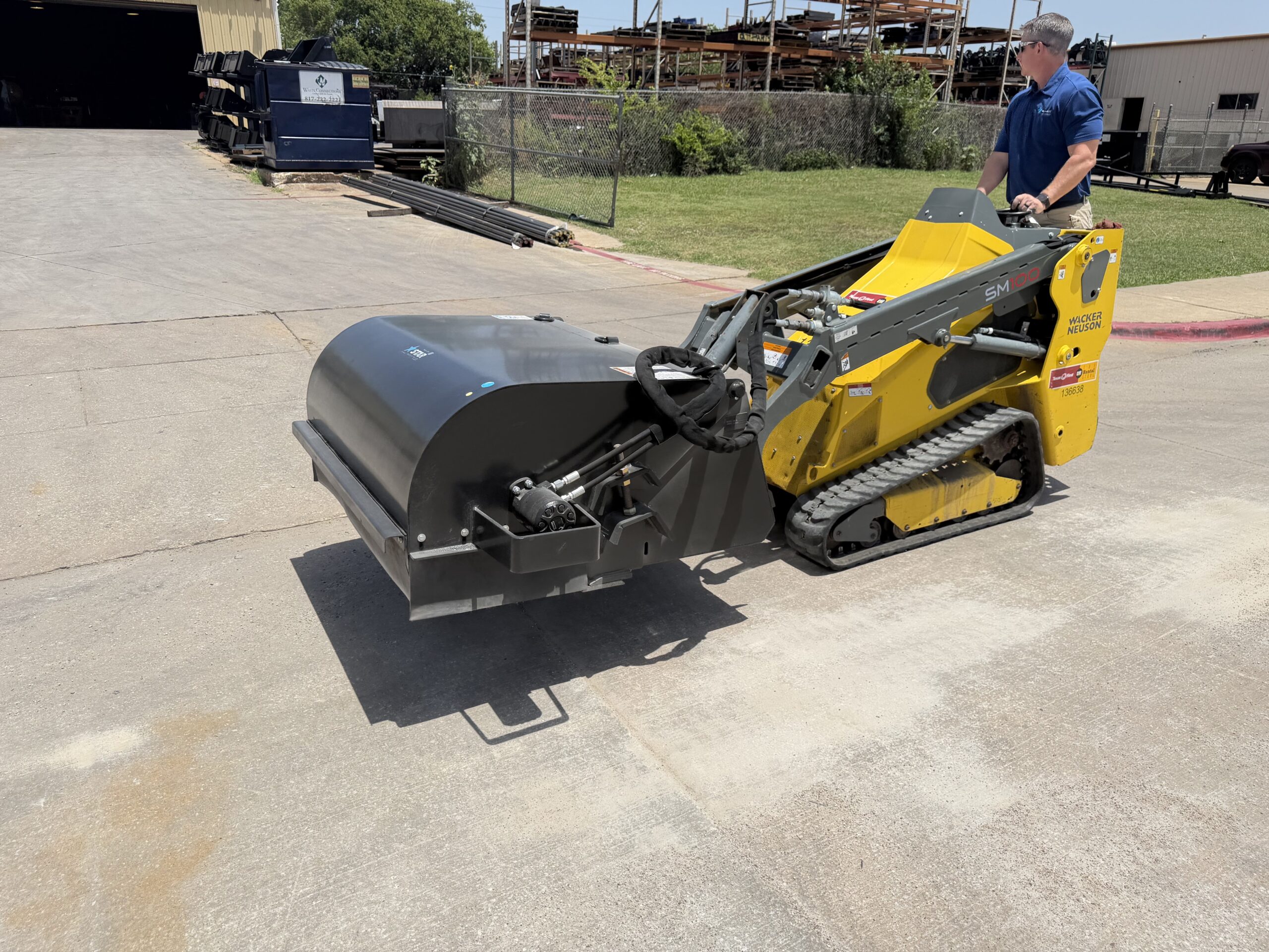 mini skid steer pickup broom